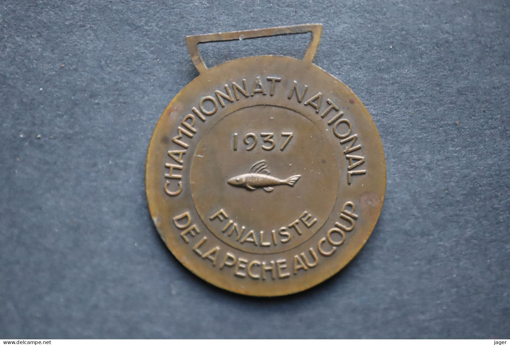 1937 Medaille Finaliste Championnat National Pèche Au Coup Médaille Pendante - France