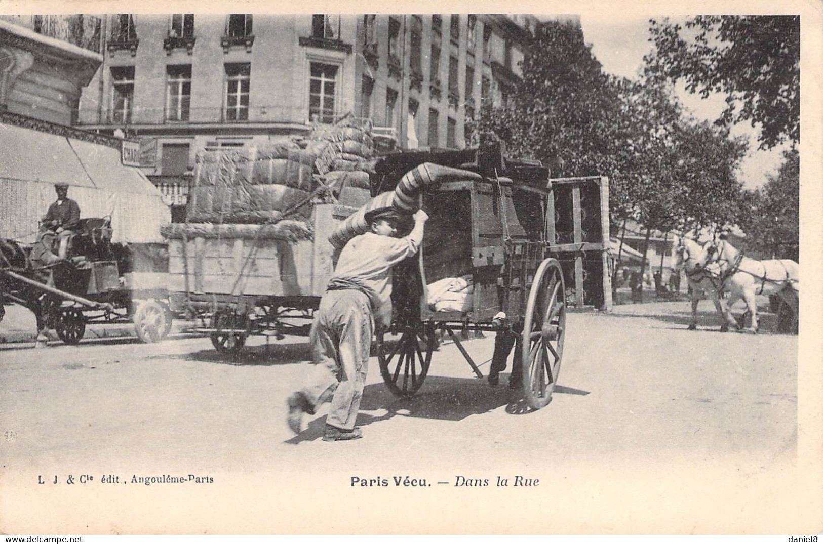 PARIS VECU -  N°94    Dans La Rue - Loten, Series, Verzamelingen