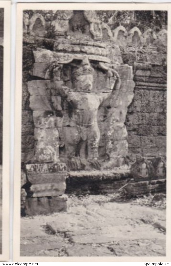 4 Photos INDOCHINE CAMBODGE ANGKOR THOM Art Khmer Temple Statue Monumental Tours Bas  Relief Réf 30378 - Asia