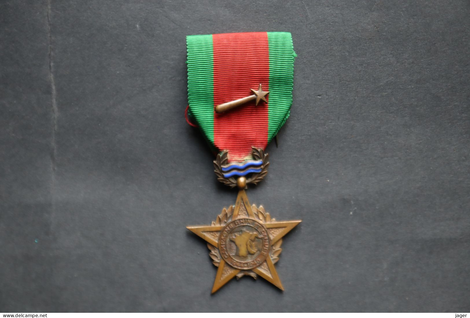 Médaille RHIN Et DANUBE 1944 1945 1ere Armée Française - Frankreich