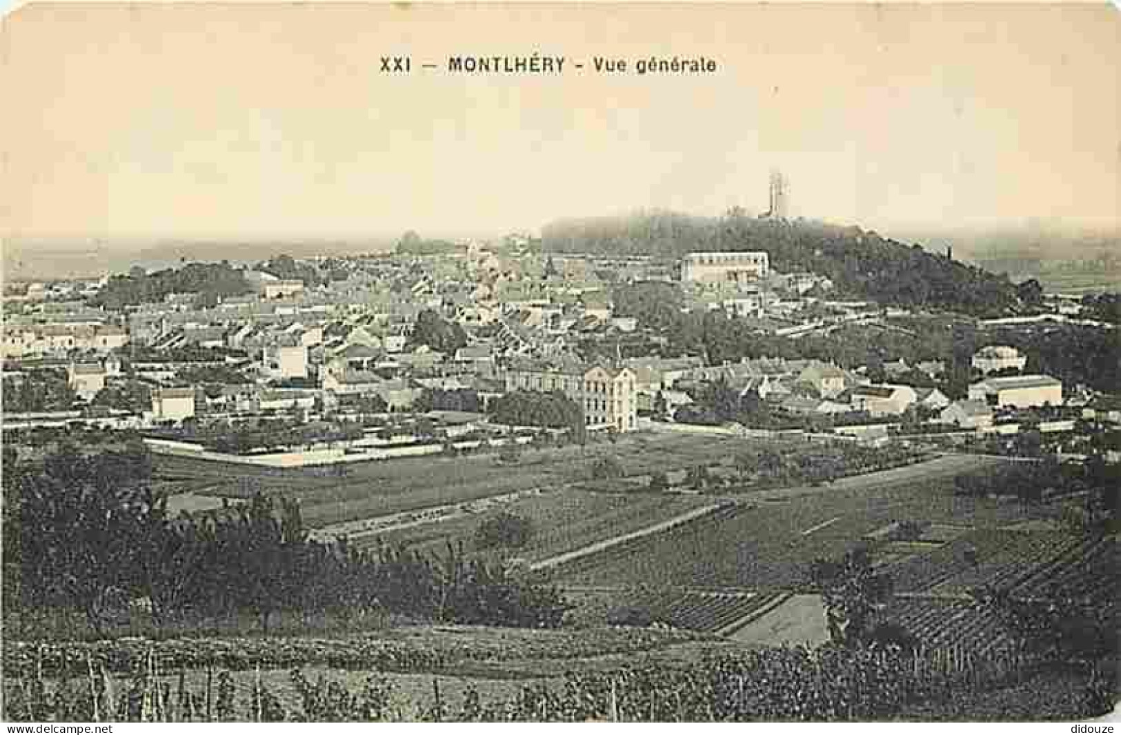 91 - Montlhéry - Vue Générale - CPA - Voir Scans Recto-Verso - Montlhery