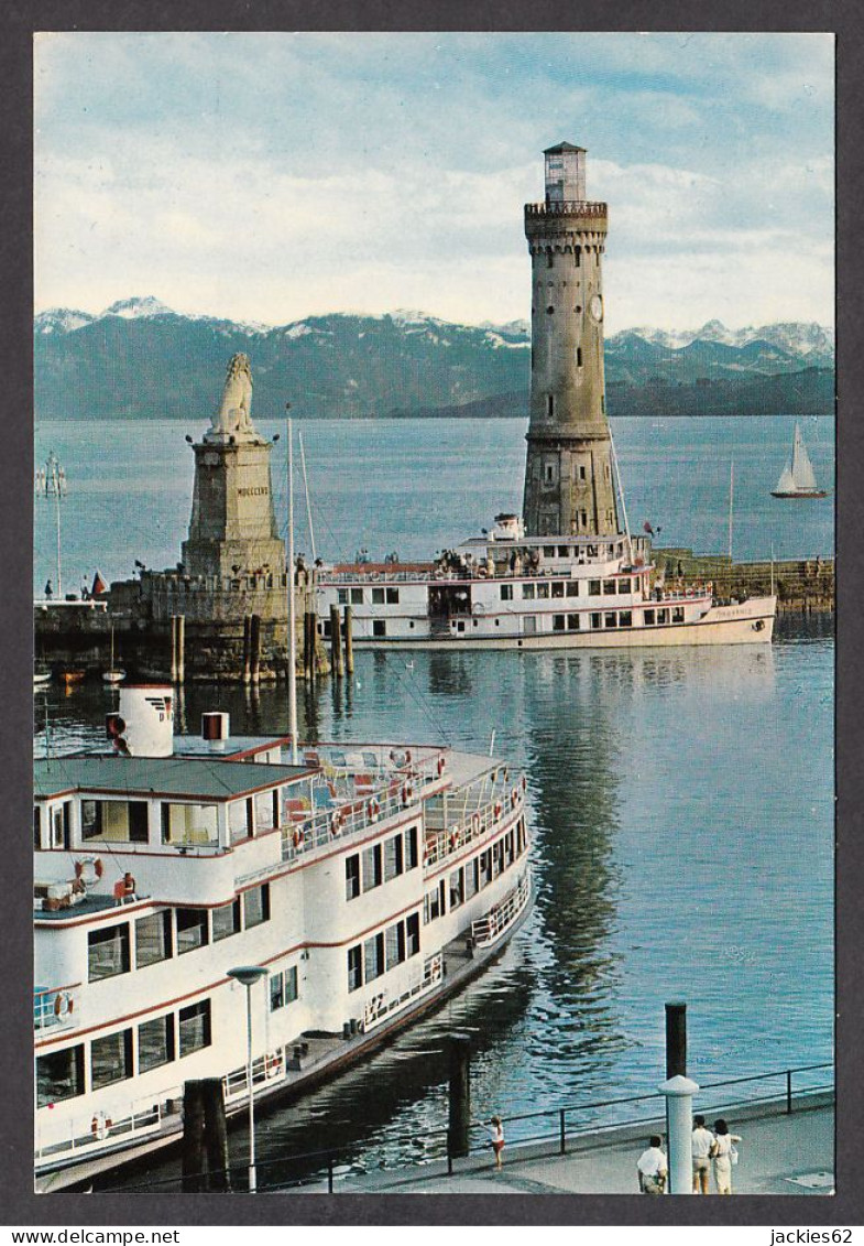 075960/ LINDAU, Hafeneinfahrt Mit MS. *Augsburg* - Lindau A. Bodensee