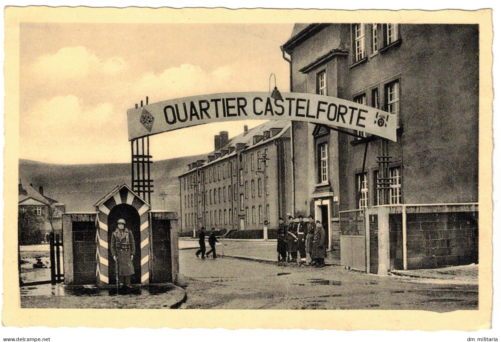 BELLE CARTE PHOTO 1952 : TRÈVES - QUARTIER CASTELFORTE - FORCES FRANÇAISES EN ALLEMAGNE - TRIER - Kasernen