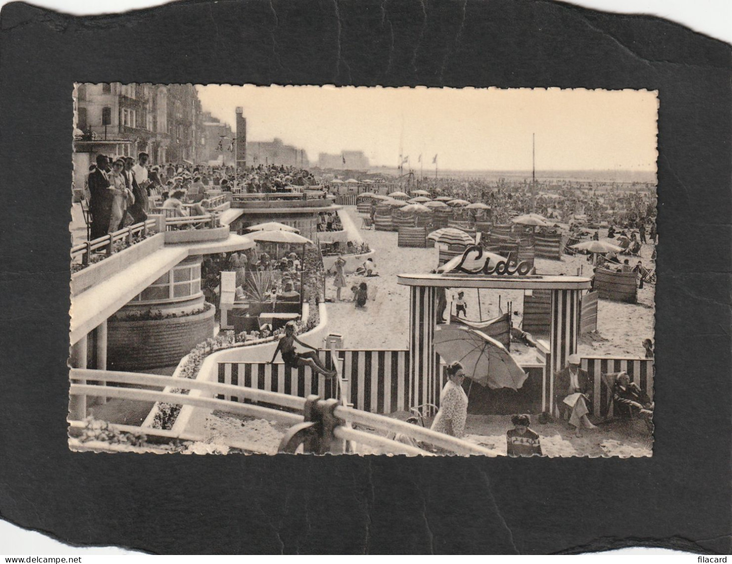 128868         Belgio,     Ostende,   Vue  Generale  De La  Digue,  Du  "Lido"  Et  De La  Plage,   VG   1958 - Oostende