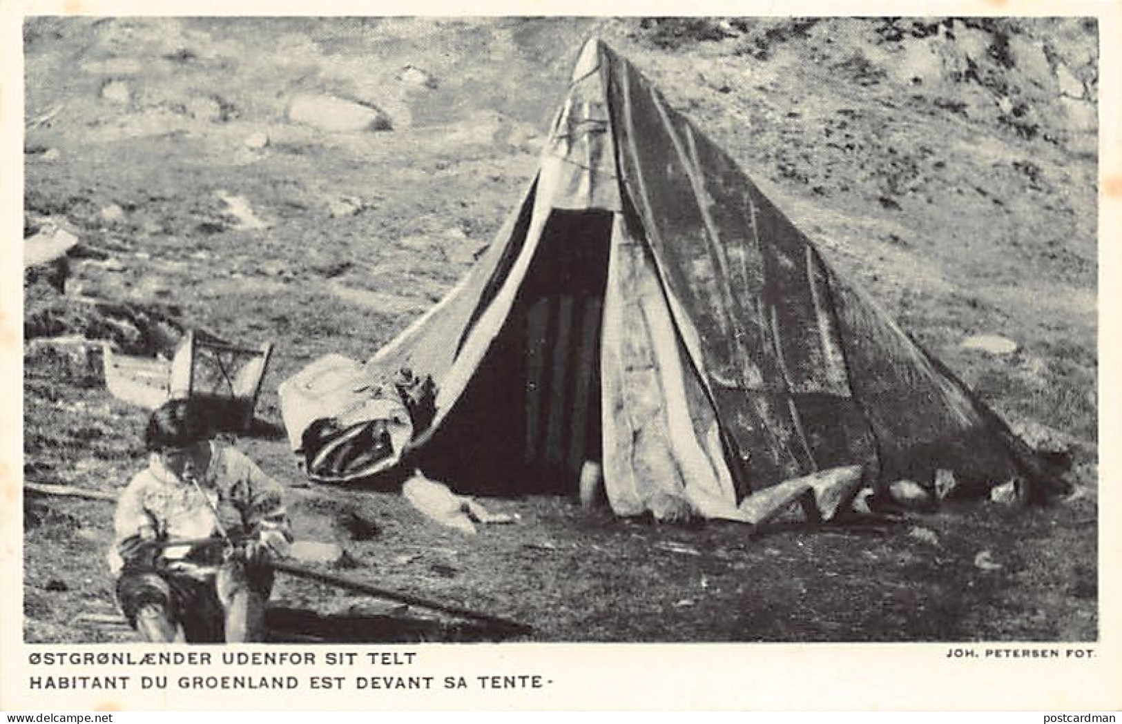 GRØNLAND Greenland - Easterner In Front Of His Tent - Publ. Administration Du Groenland – John Petersen  - Groenland