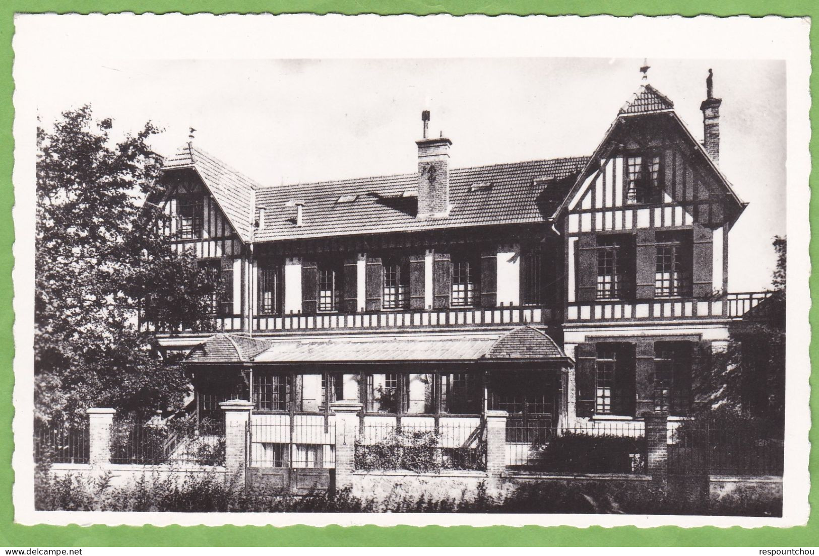Belle CPSM CHAVILLE Ermitage Sainte Thérèse Maison De Repos 92 Hauts De Seine - Chaville
