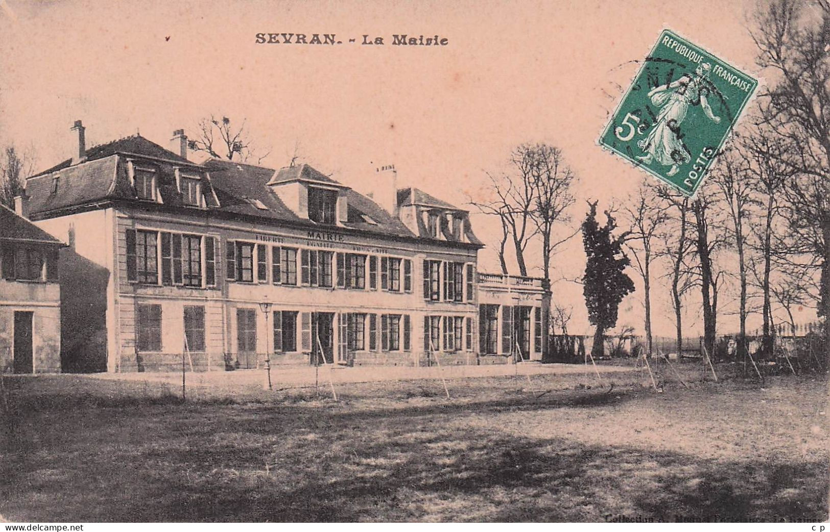 Sevran  -  La  Mairie  -  CPA °J - Sevran