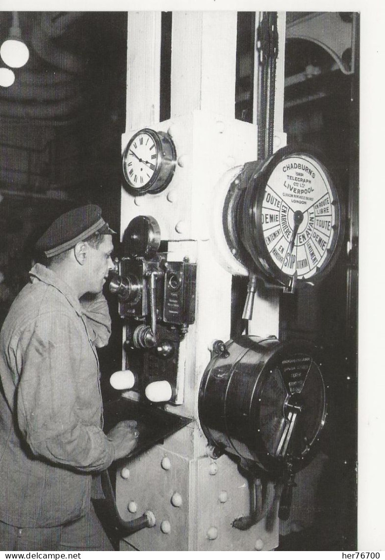 CPM LE HAVRE   MACHINES A BORD DU PAQUEBOT  NORMANDIE - Piroscafi