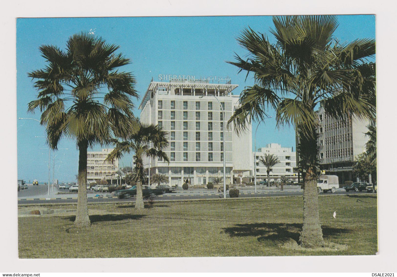 KUWAIT Hotel SHERATON View, Street, Old Car, Vintage Photo Postcard RPPc AK (1333) - Koeweit