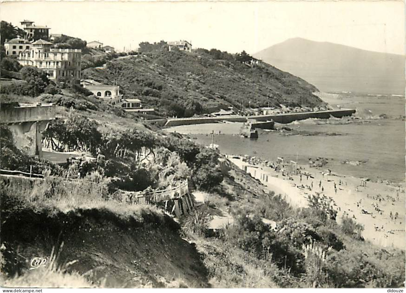 64 - Guéthary - Plage Et Vue Sur Les Montagnes Espagnoles - Mention Photographie Véritable - CPSM Grand Format - Voir Sc - Guethary