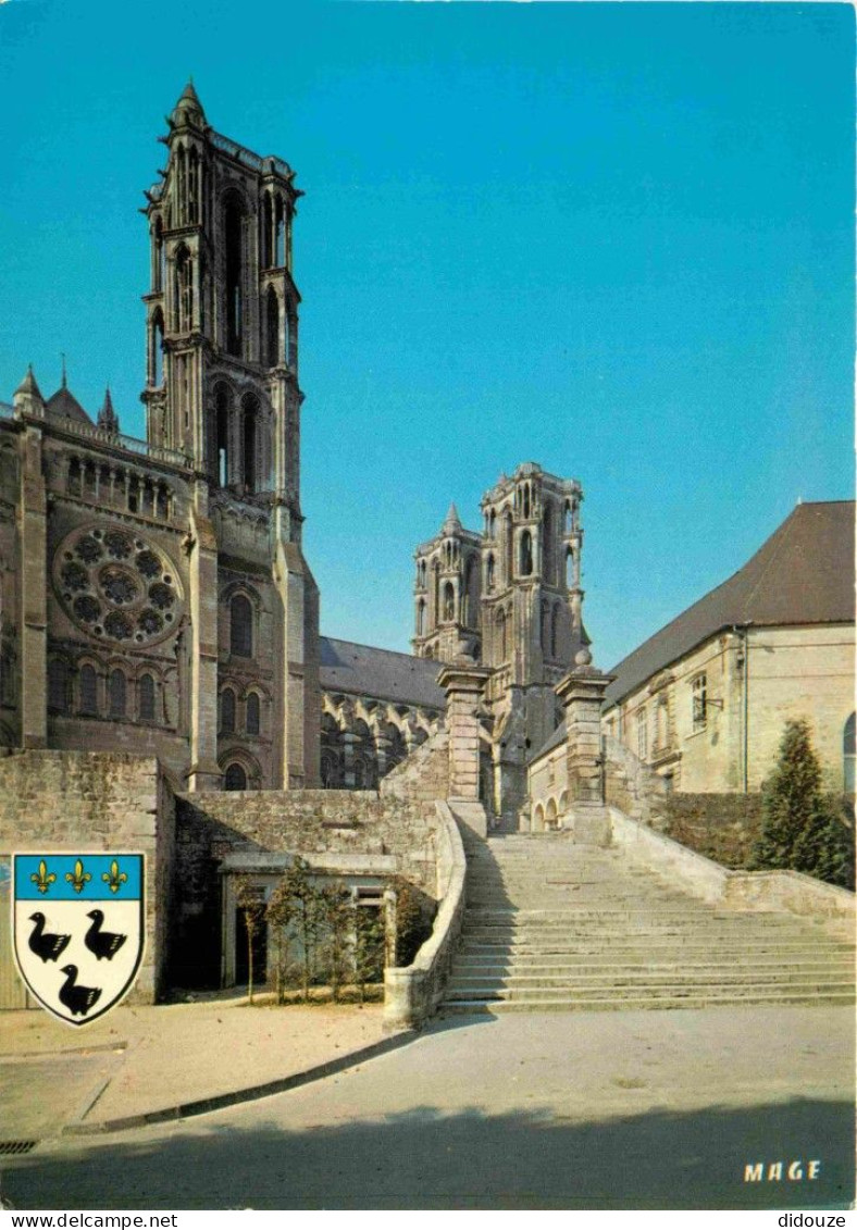 02 - Laon - La Cathédrale Notre Dame Vue Des Remparts - Côté Nord - Escaliers Des Remparts - Maison Des Arts Et Loisirs  - Laon