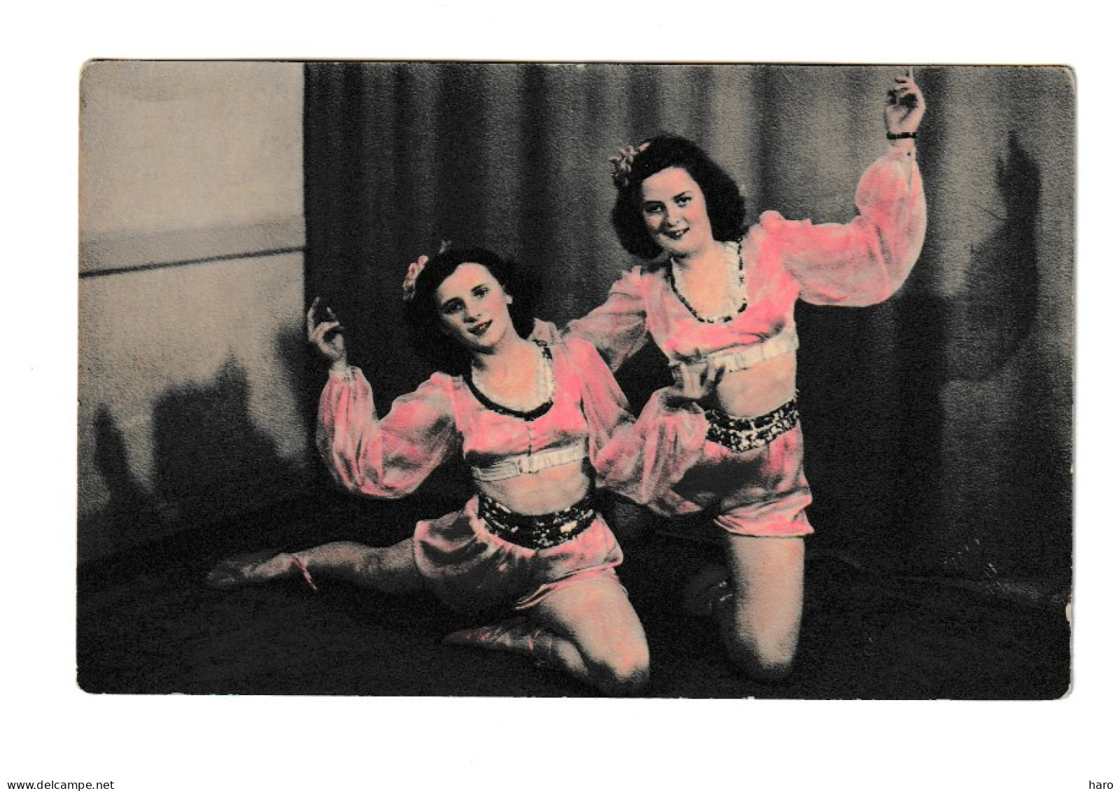 Photo Carte De 2 Danseuses - Danse, Spectacle,...EUPEN ( B374) - Dance