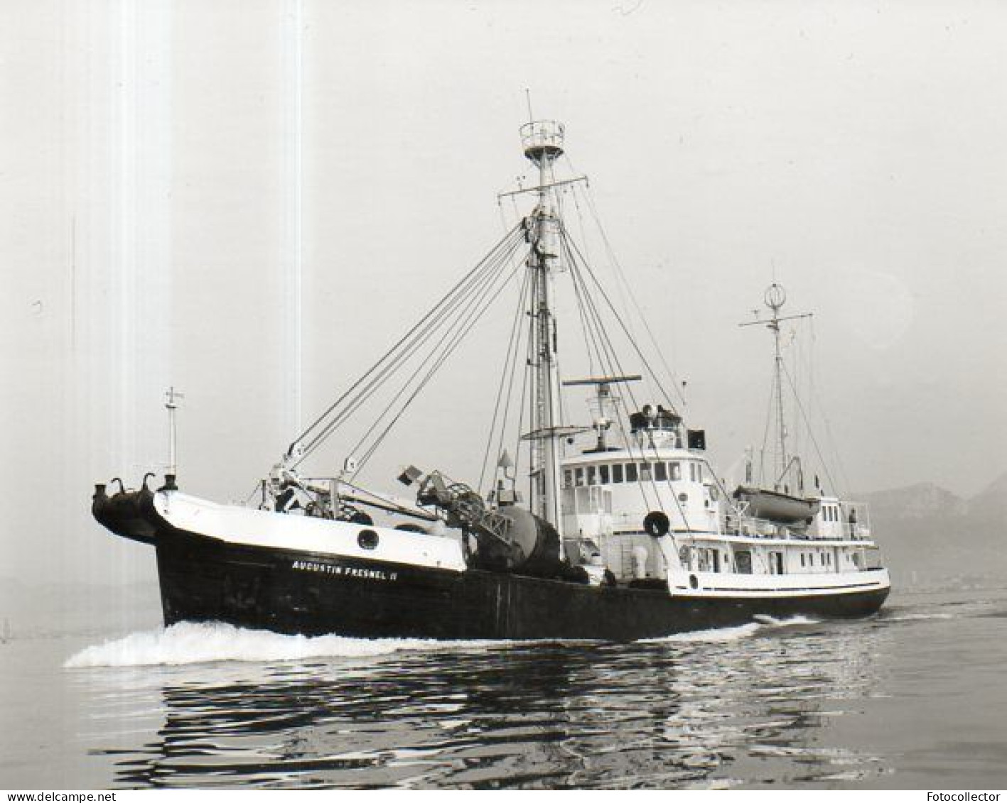 Baliseur Augustin Fresnel II - Schiffe