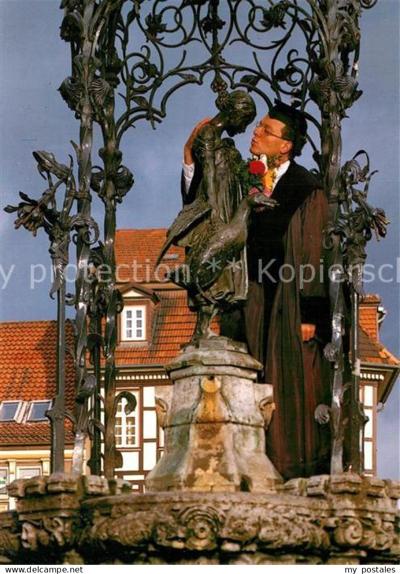 73255438 Goettingen Niedersachsen Gaenseliesel Brunnen Kuss Eines Frischgebacken - Göttingen