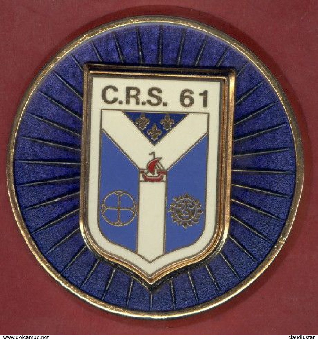 ** MEDAILLE  C. R. S.  61 ** - Police