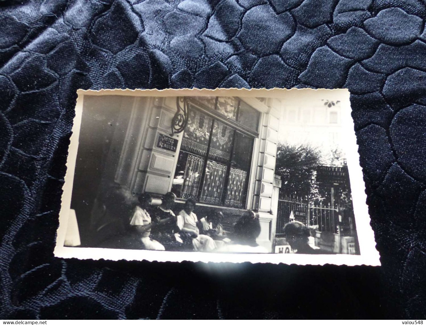 P-204 ,Photo , Aix Les Bains, Hôtel Des Bergues, Août 1931 - Cars