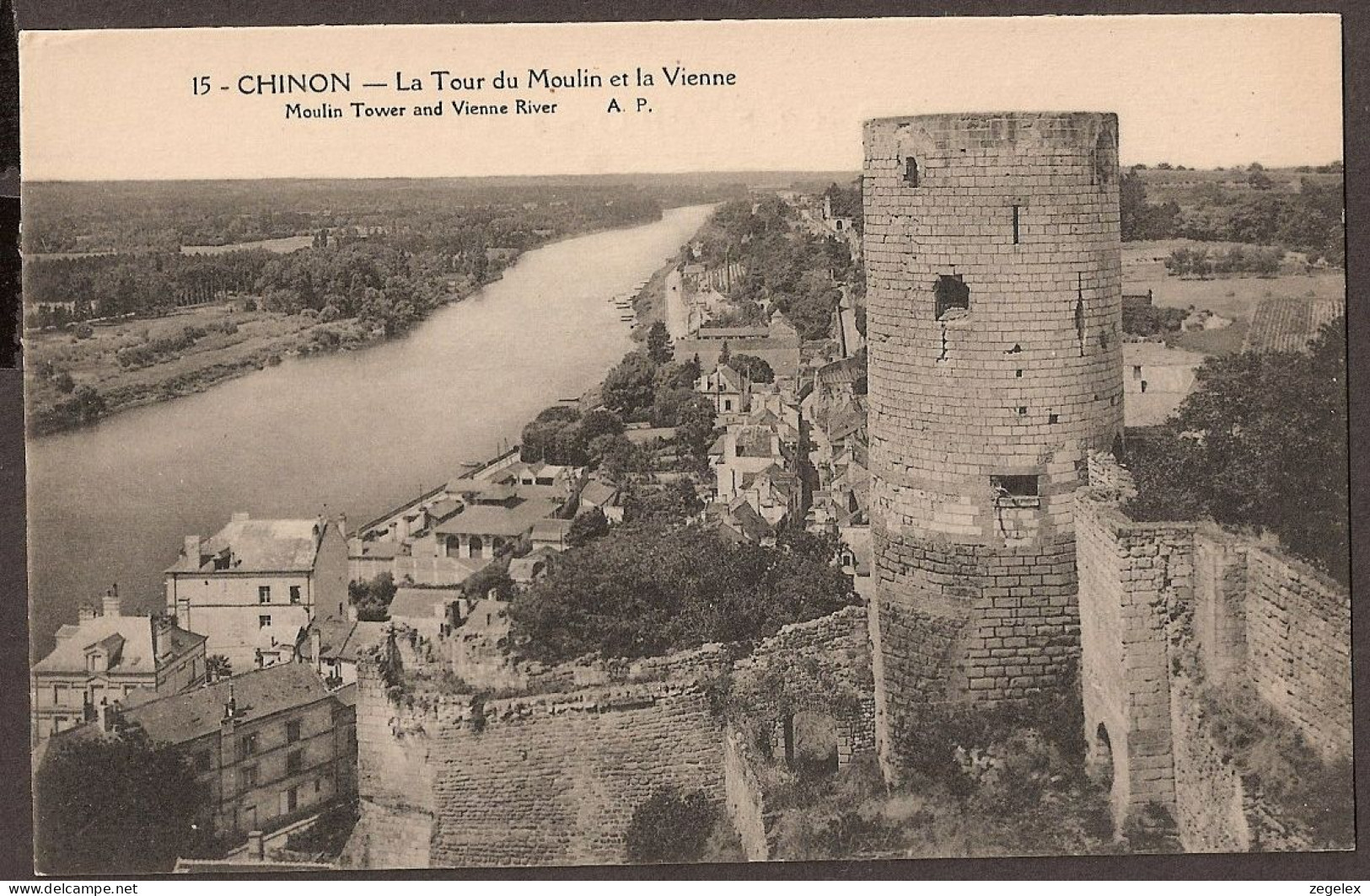 Chinon - La Tour Du Moulin Et La Vienne - Chinon