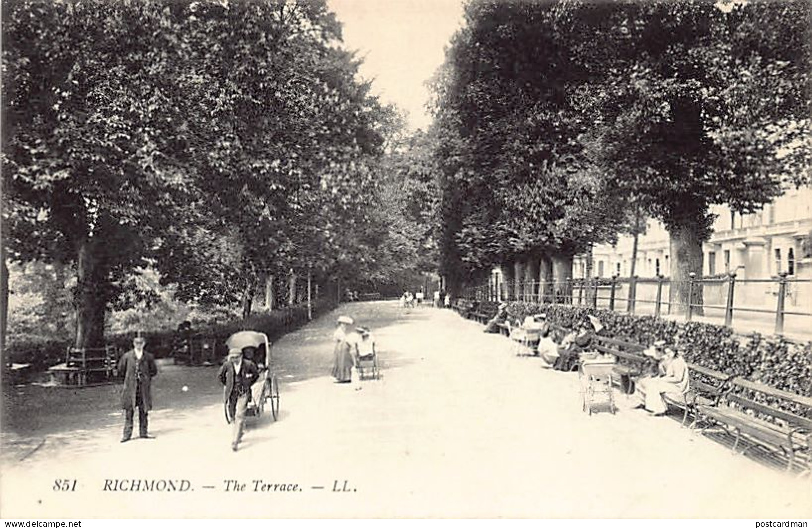 England - RICHMOND UPON THAMES (London) The Terrace - Publ. LL Levy 851 - London Suburbs