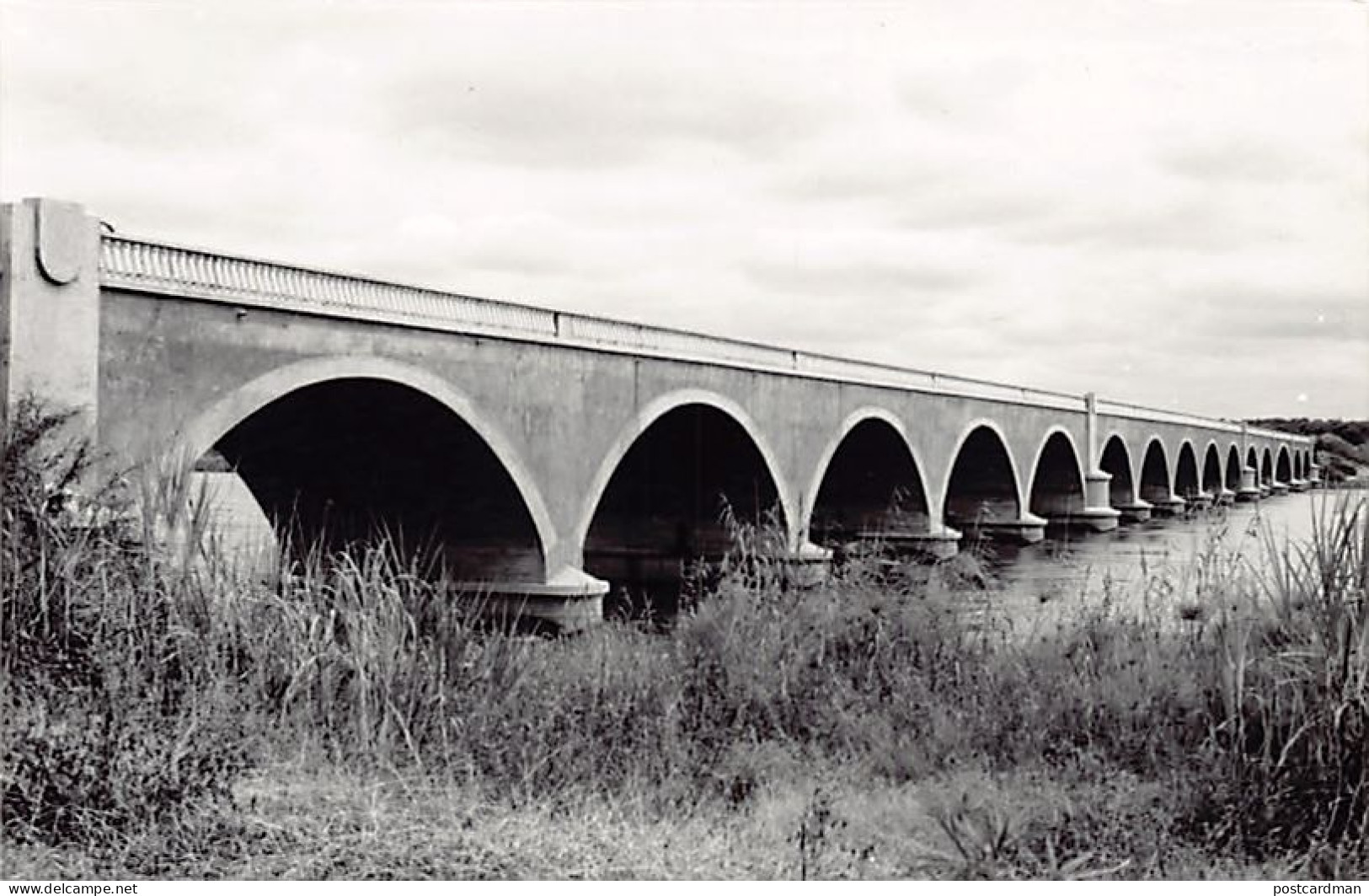 ANGOLA - Dr. Oliveira Salazar Bridge On The Cuanza River - Publ. Direcçao Dos Serviços De Economica  - Angola
