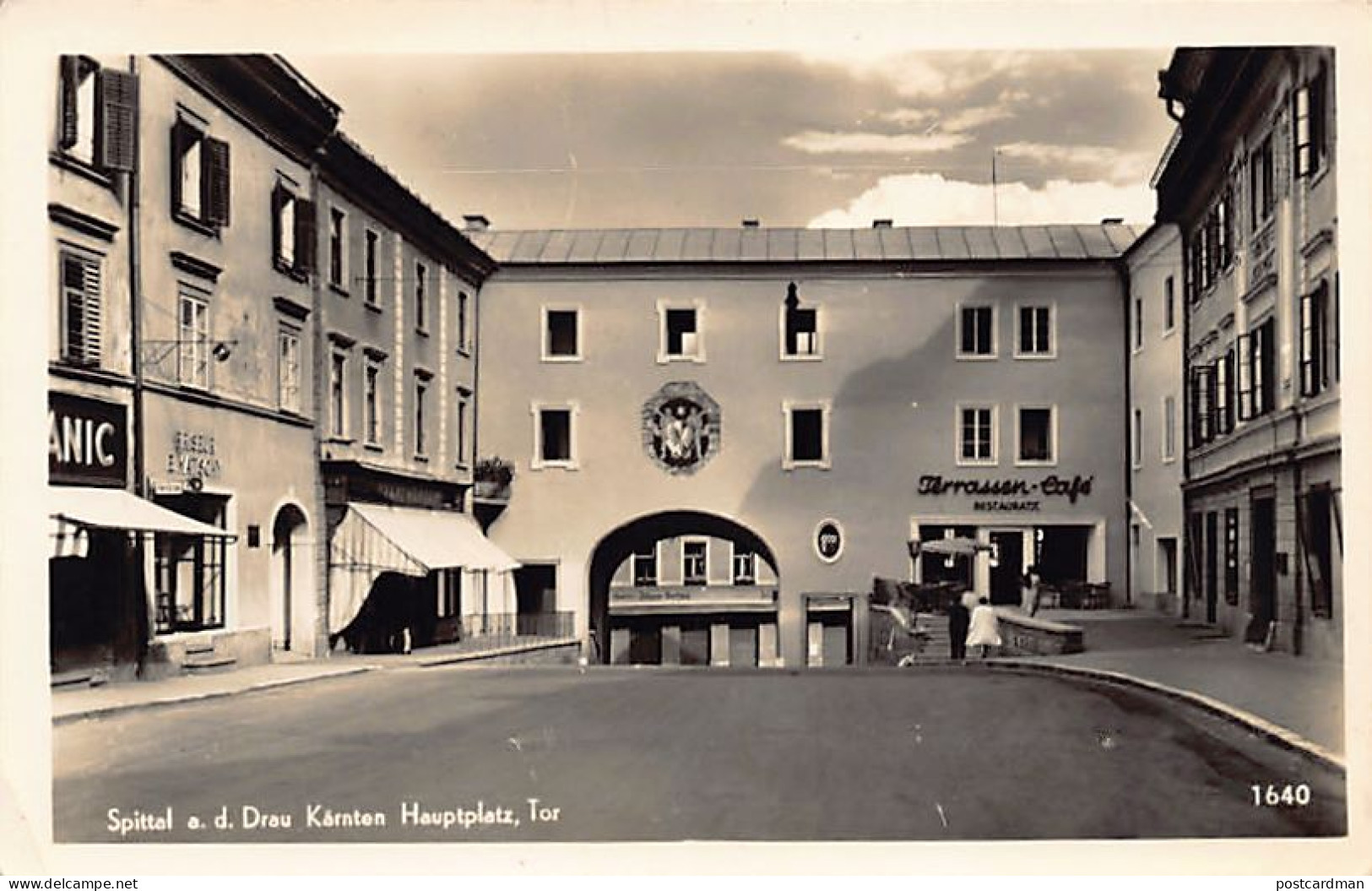 Österreich - Spittal An Der Drau (K) Kärnten Hauptplatz - Tor - Terrassen-Café - Friseur E. Matschy - Spittal An Der Drau