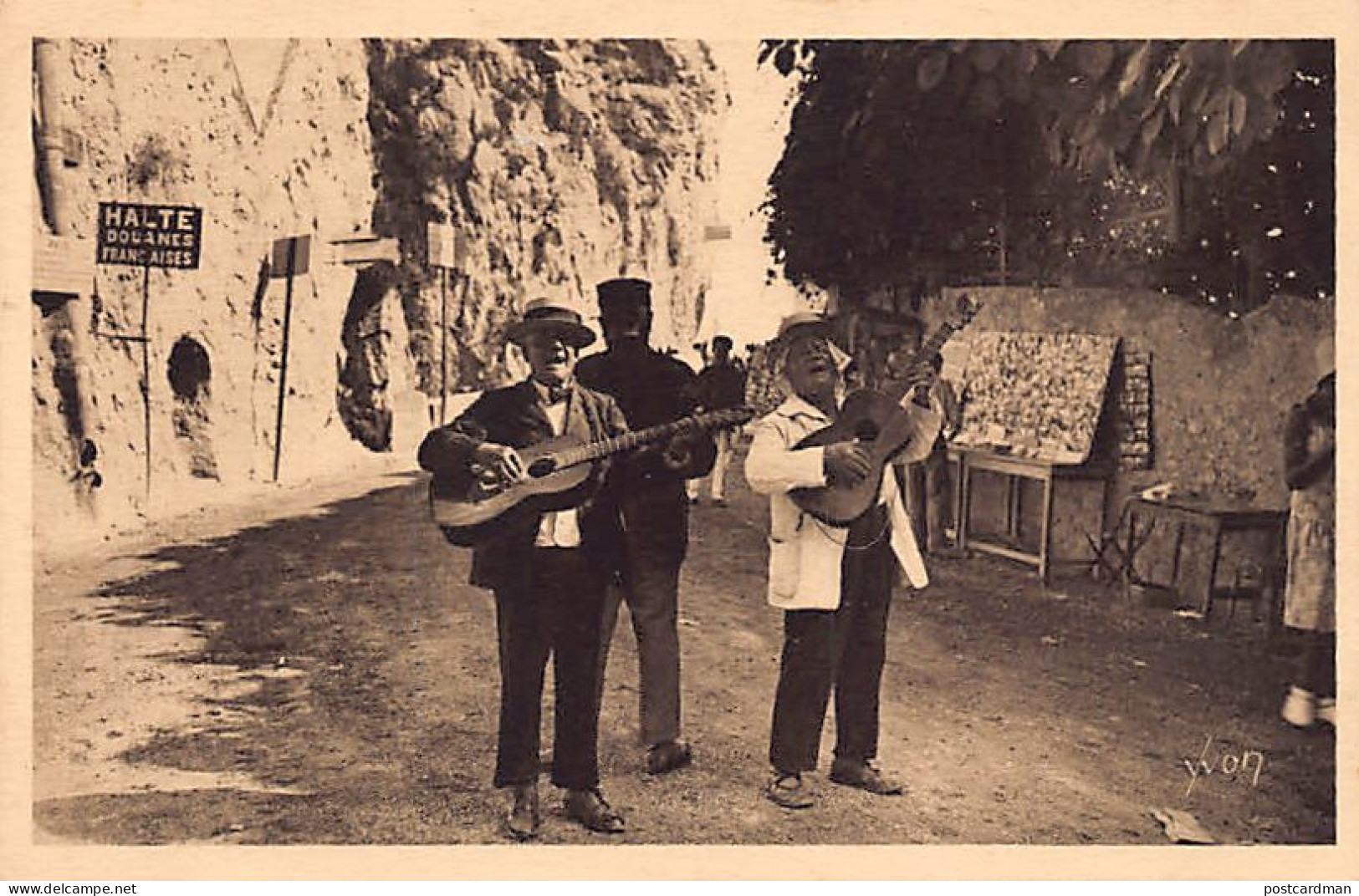 MENTON (06) Chanteurs Italiens Au Pont Saint-Louis - Ed. Yvon 392 Série La Douce FRance - Menton