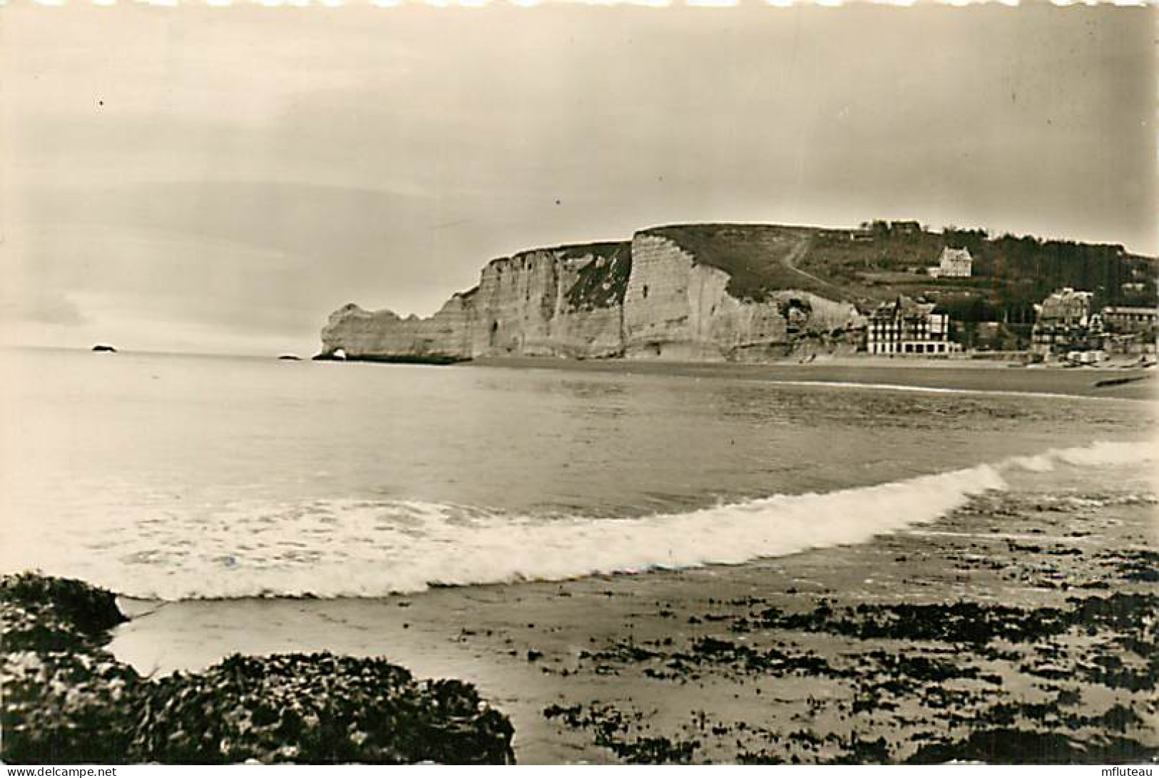 76* ETRETAT La  Plage   CPSM(9x14cm)   MA108,1230 - Etretat