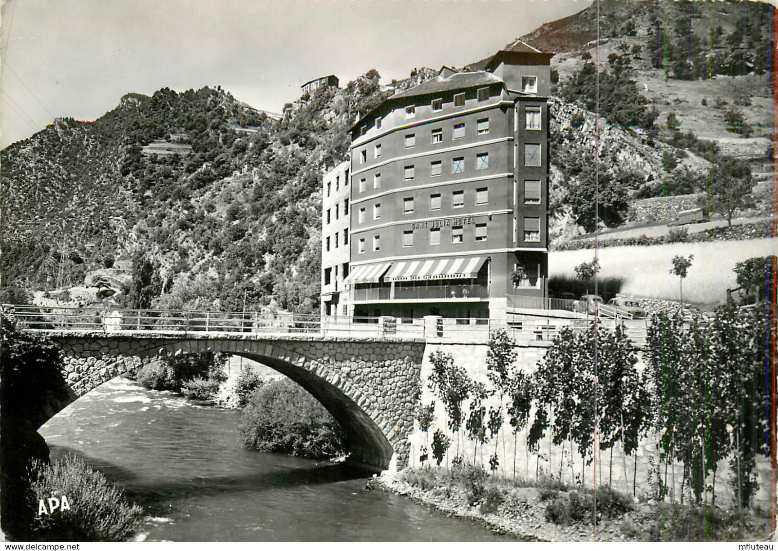 ANDORRE *  St Julia  Hotel  (CPSM 10x15cm)     RL18,0643 - Andorre