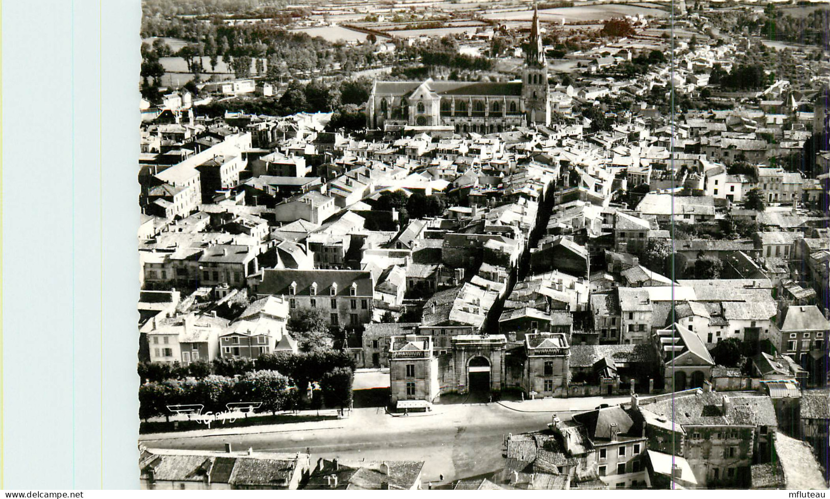 79* ST MAIXENT L ECOLE  Vue Generale  (CPSM 10x15cm)     RL18,1574 - Saint Maixent L'Ecole