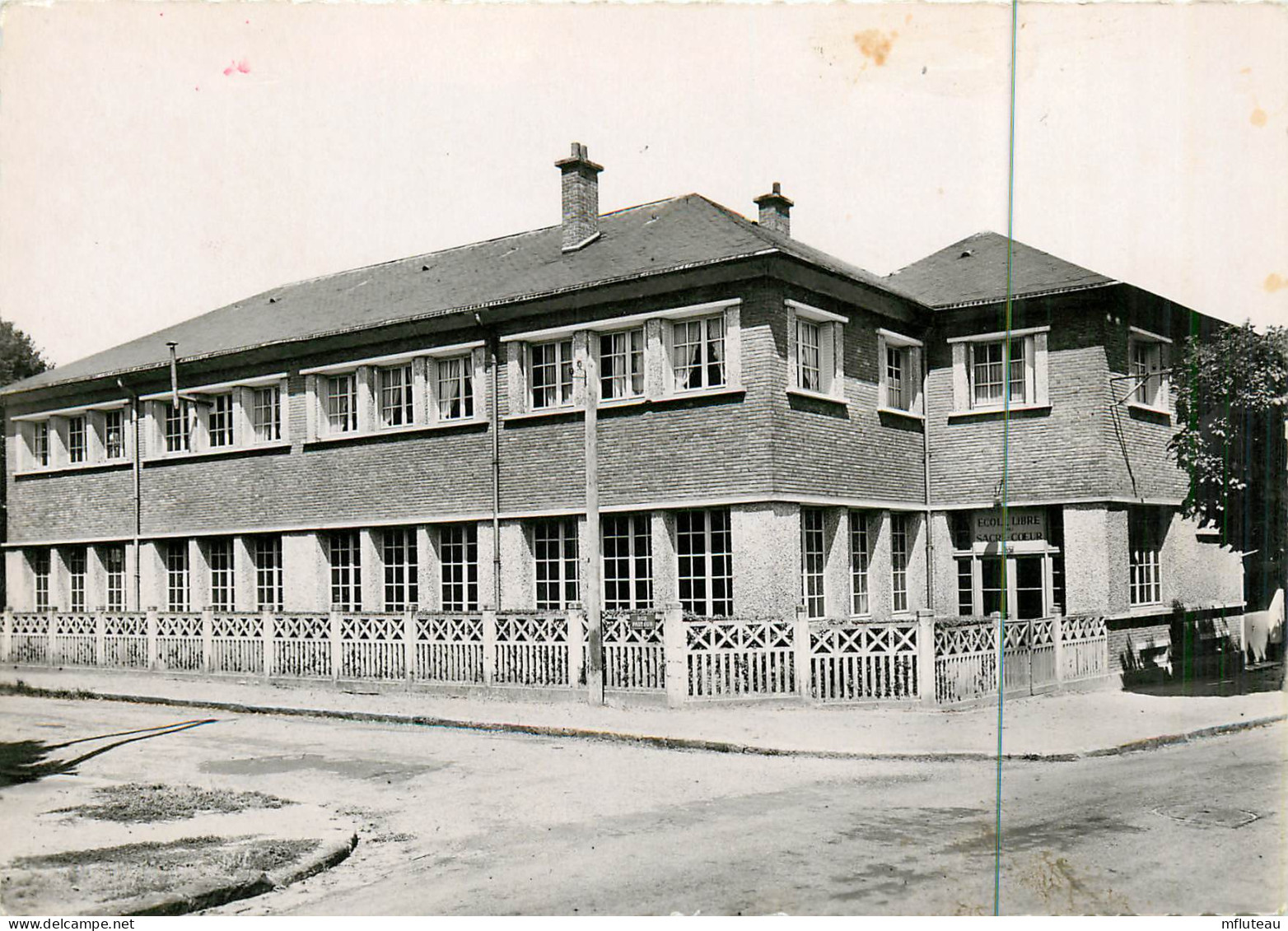 78* LE CHESNAY  Ecole Sacre Cœur  (CPSM 10x15cm)       RL18,1539 - Le Chesnay