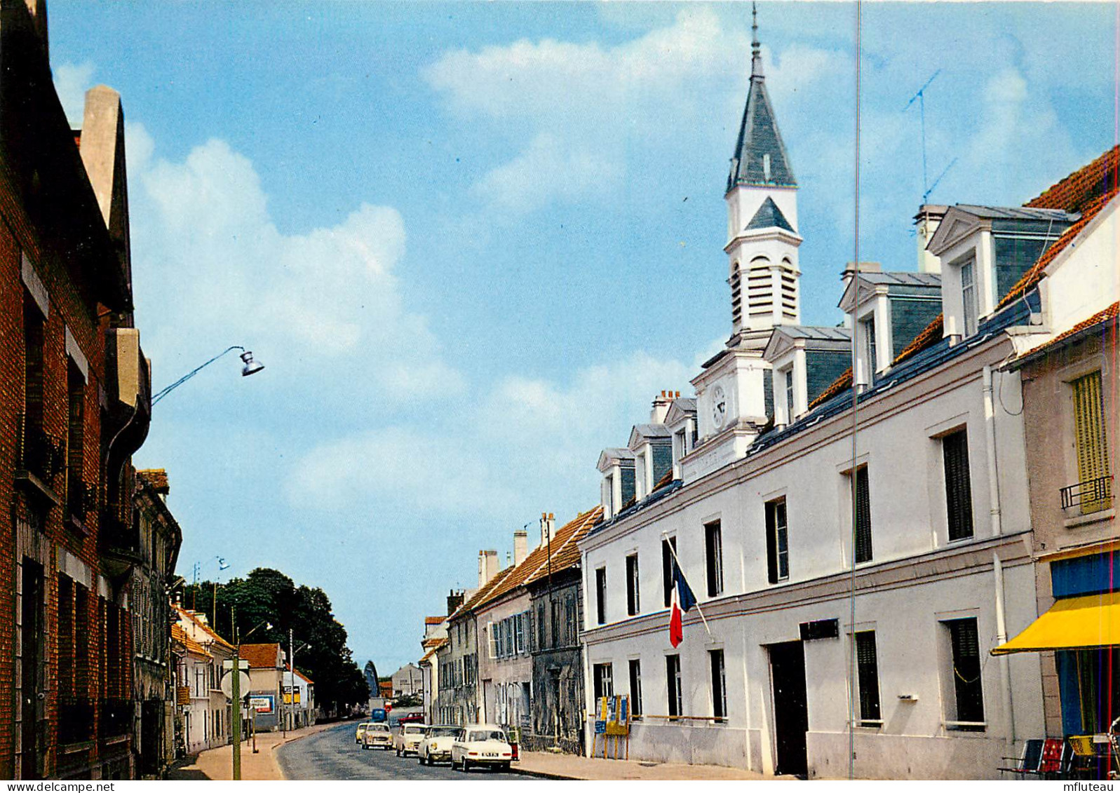 77* VILLEPARISIS  Mairie Et Rue De Ruze  (CPM 10x15cm)    RL18,1443 - Villeparisis