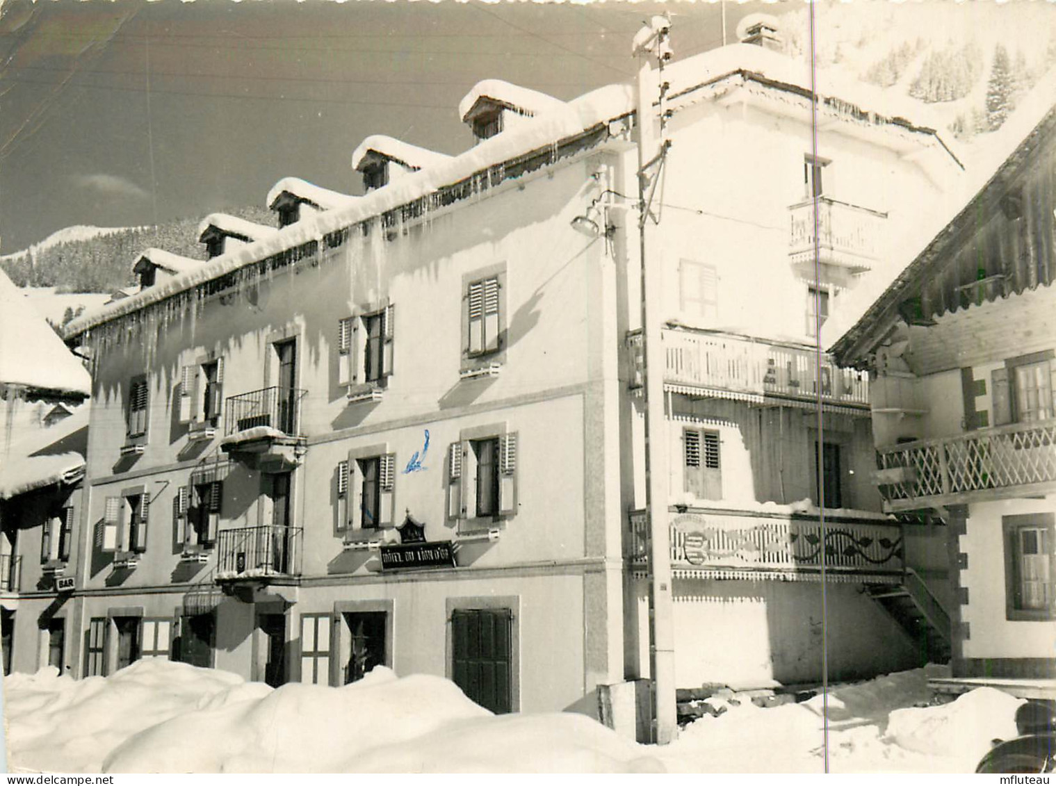 74* CHATEL  Hotel Du Lion D Or    (CPSM 10x15cm)    RL18,1209 - Châtel