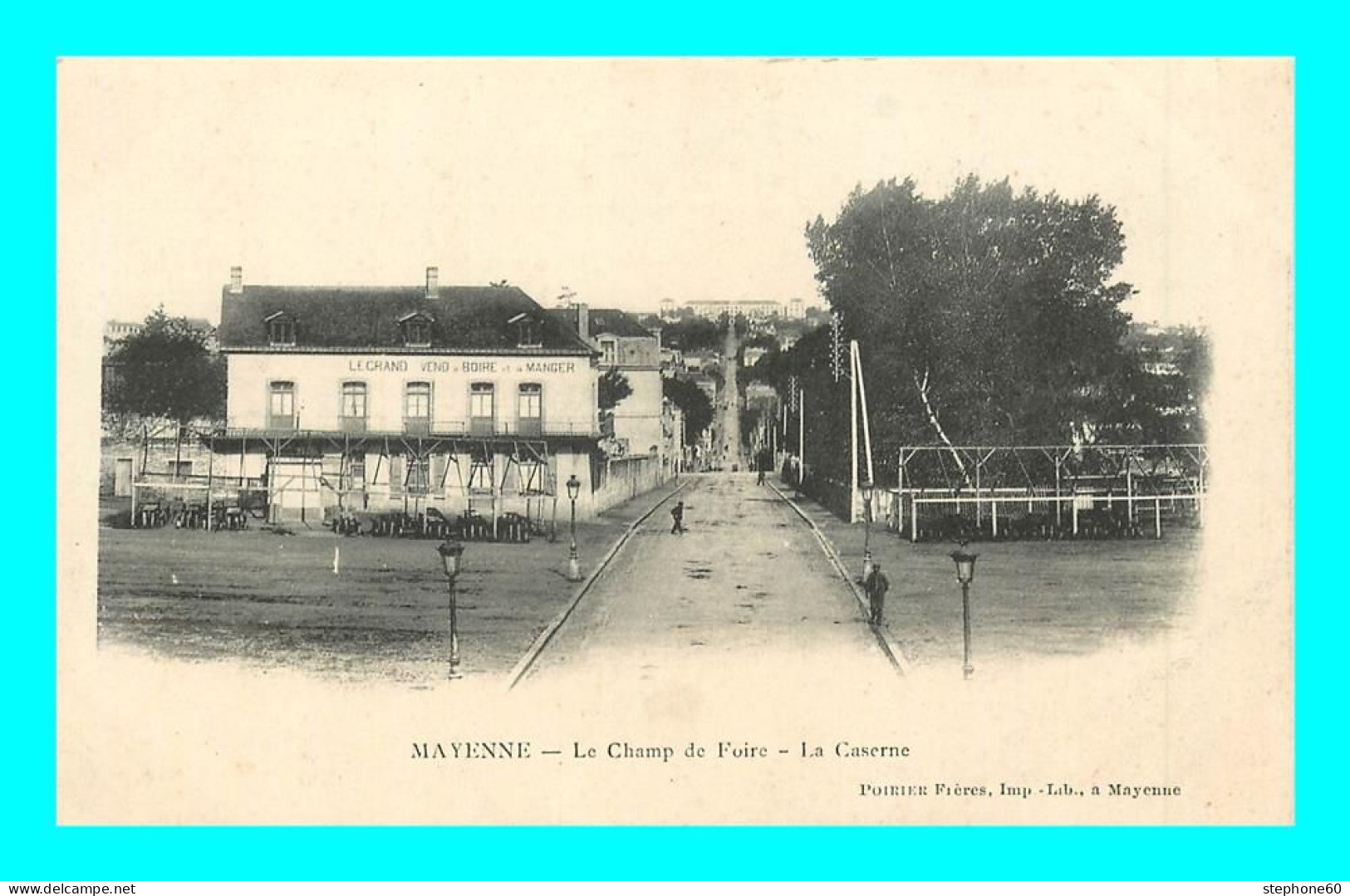 A904 / 627 53 - MAYENNE Champ De Foire La Caserne - Mayenne