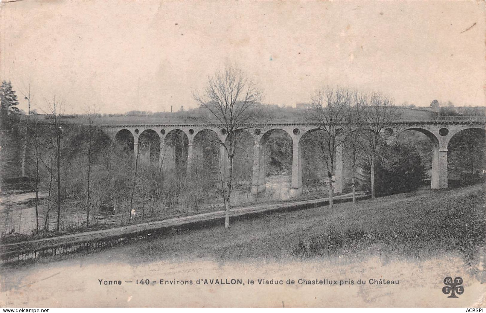 89 AVALLON  Le Viaduc De CHASTELLUX   (Scan R/V) N° 35 \MR8004 - Avallon