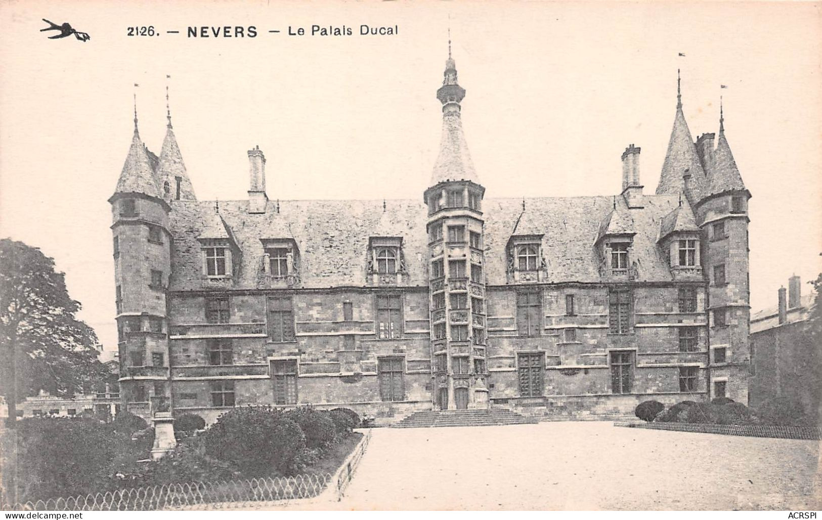 58  NEVERS  Le Palais Ducal   Carte Vierge   (Scan R/V) N° 19 \MR8001 - Nevers