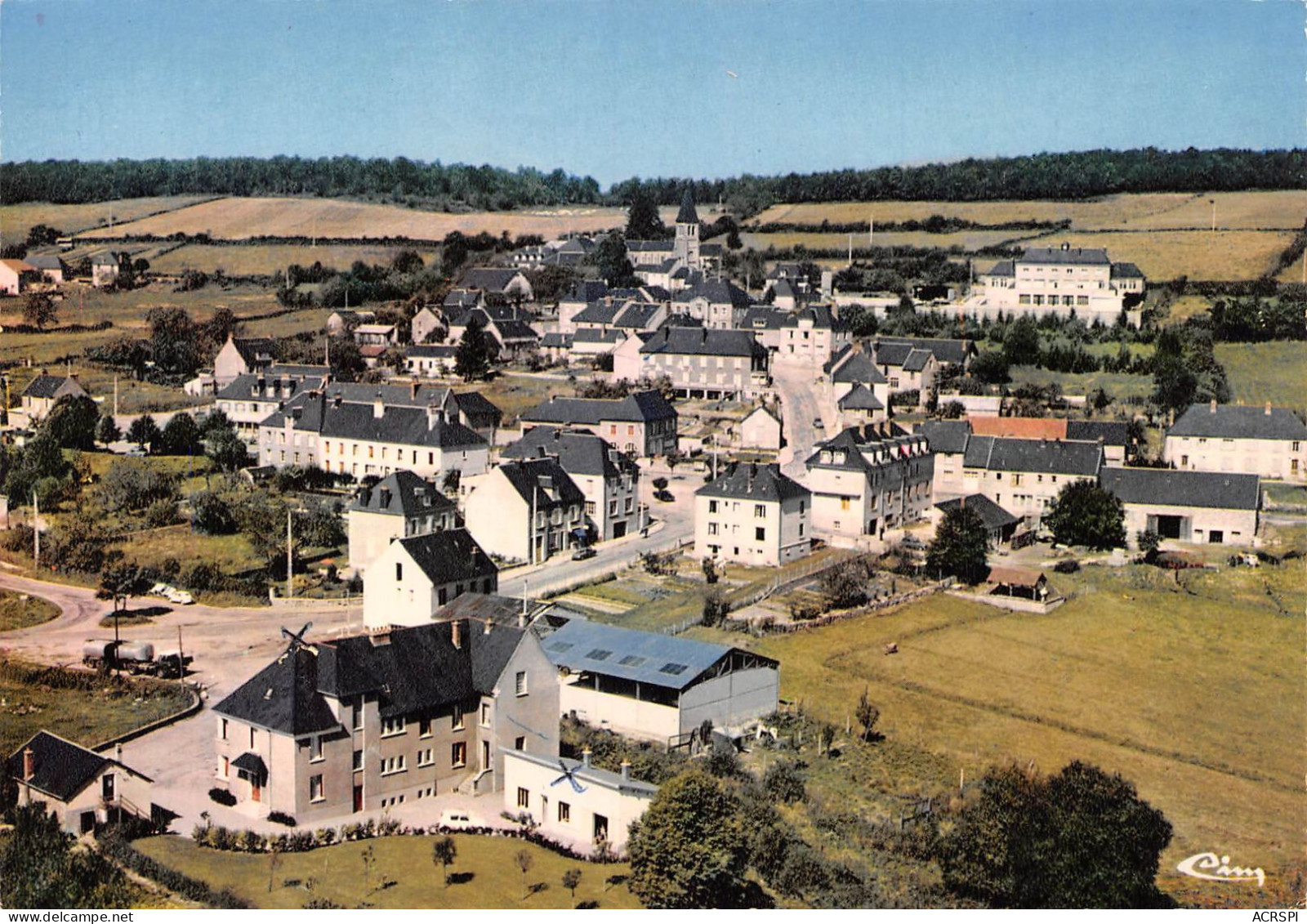 58  Montsauche-les-Settons  Vue Générale Aérienne Panoramique   édition Combier   (Scan R/V) N° 21 \MR8001 - Montsauche Les Settons