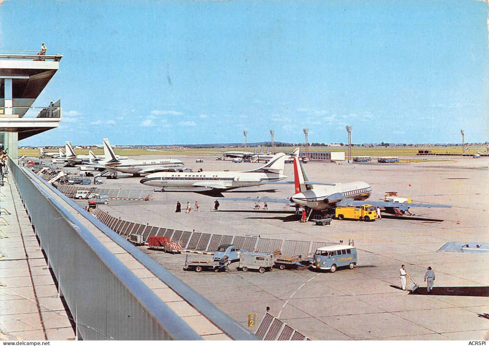 94 ORLY  Aéroport De Paris-Orly L'aire De Stationnement   (Scan R/V) N°   67   \MR8028 - Orly