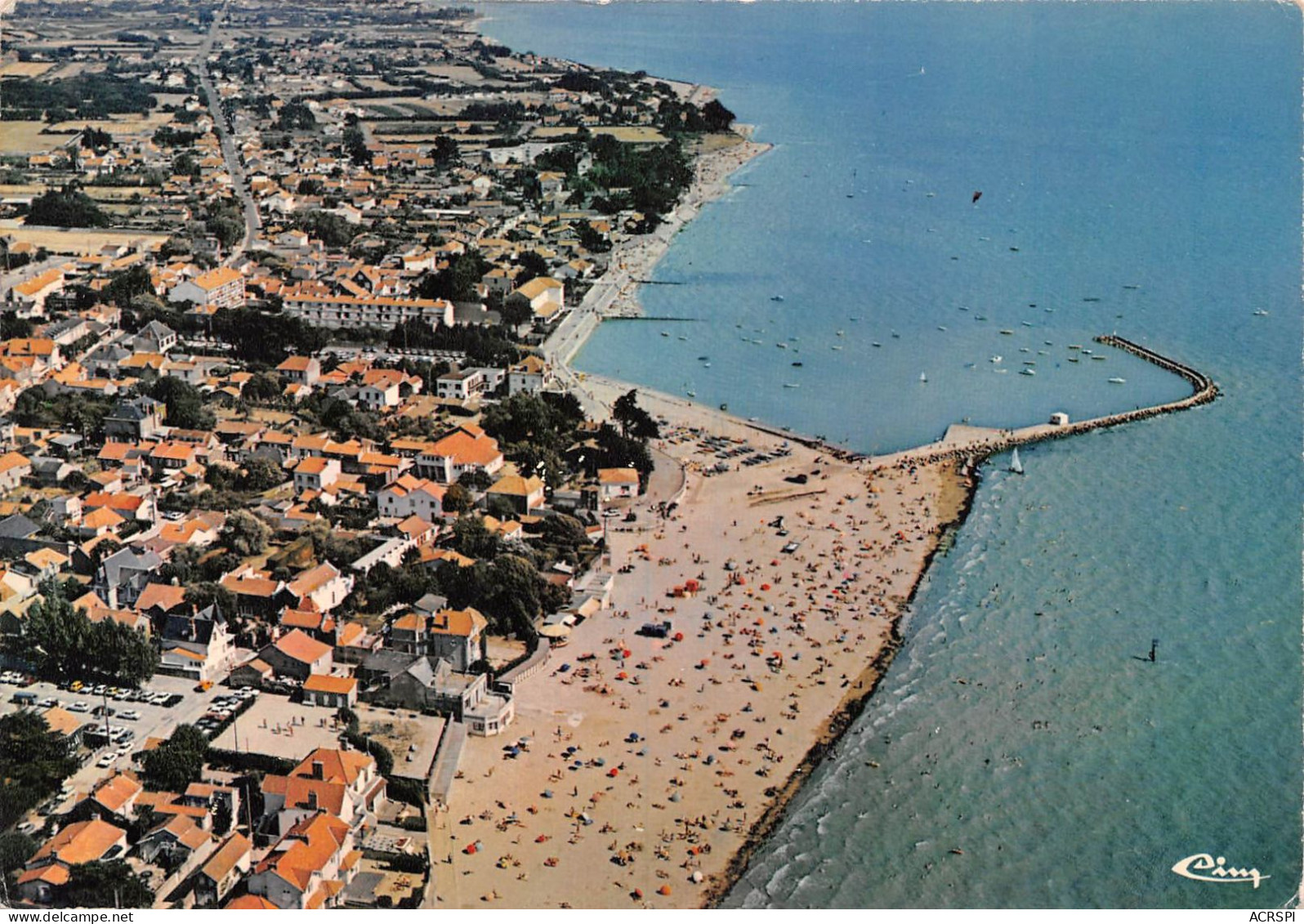 44  La Bernerie-en-Retz  Vue Aérienne Grande Plage Et Port De Plaisance  (Scan R/V) N°   28   \MR8028 - La Bernerie-en-Retz