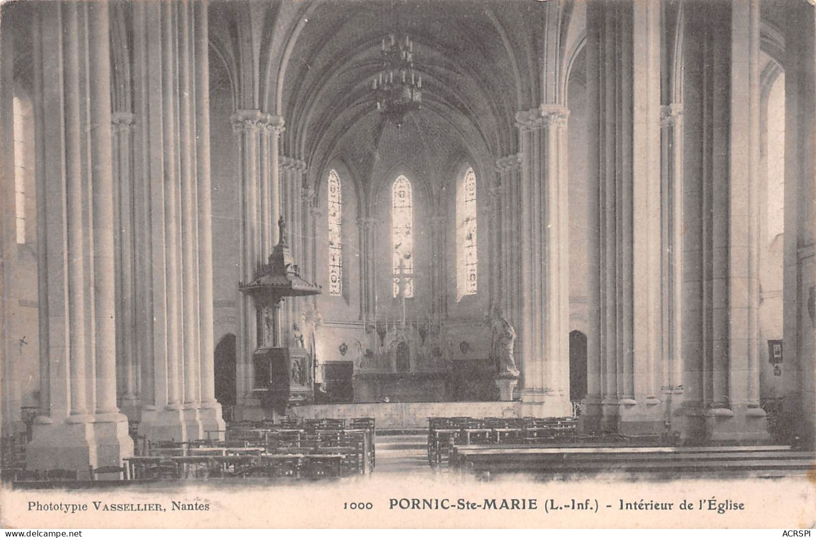 44 PORNIC  Intérieur De L'église   (Scan R/V) N°   10   \MR8028 - Pornic