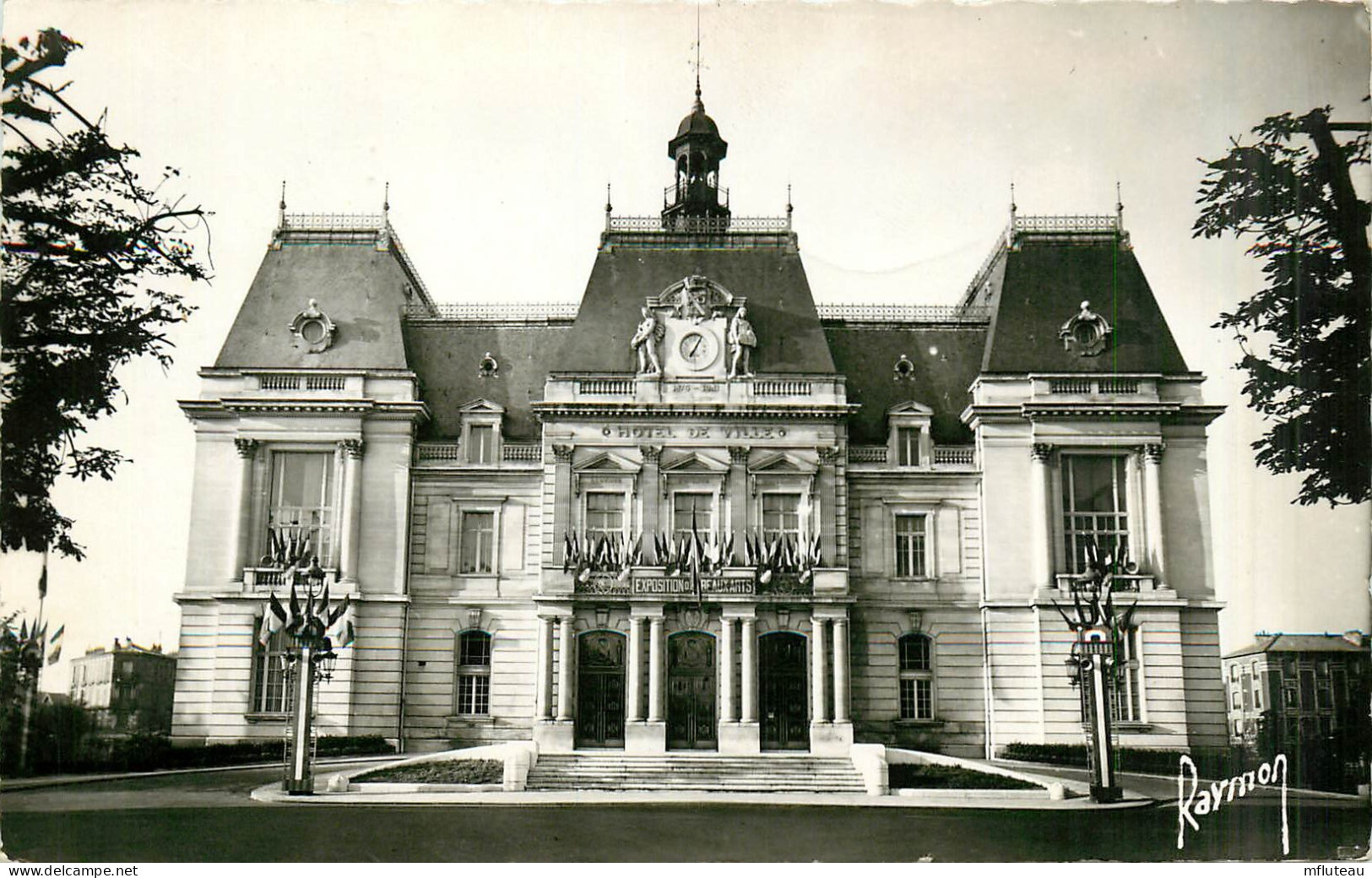 94* ST MAUR  Hotel De Ville  (CPSM Format 9x14cm)     RL29,0679 - Saint Maur Des Fosses