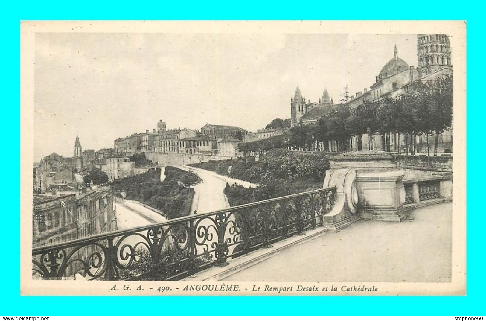 A897 / 379 16 - ANGOULEME Rempart Desaix Et Cathedrale - Angouleme