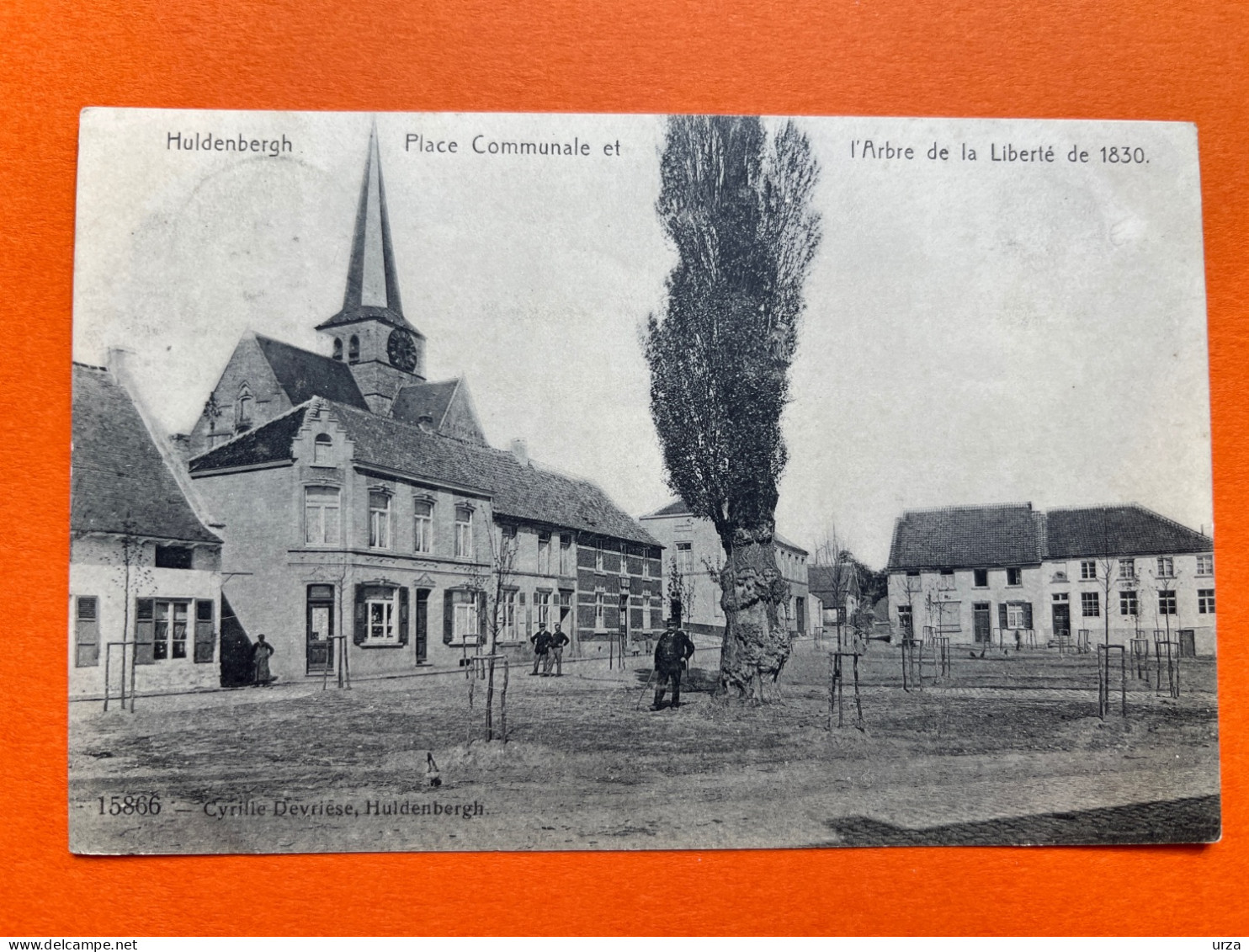 Place Communale Et L'arbre De La Liberté@Huldenberg - Huldenberg