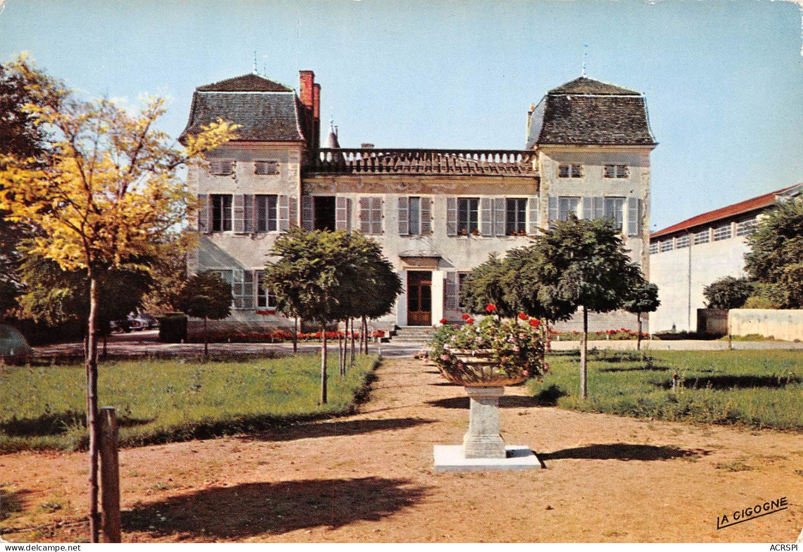 69  JULIENAS En Beaujolais Le Chateau Du Bois De La Salle              (Scan R/V) N°    11   \MR8039 - Julienas