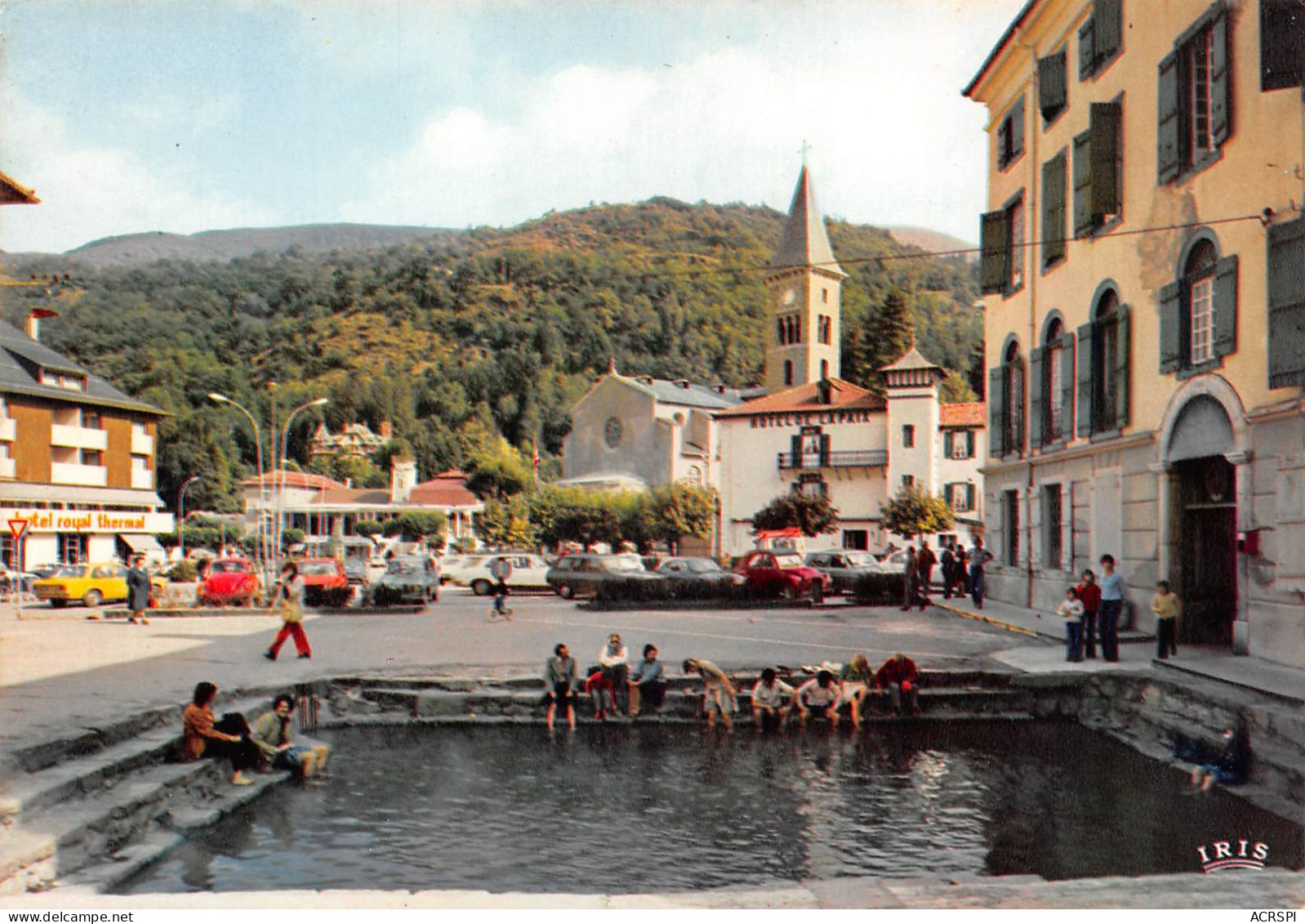 09 AX-LES-THERMES   Le Bassin Des Ladres Place Du Breilh         (Scan R/V) N°    6     \MR8036 - Ax Les Thermes