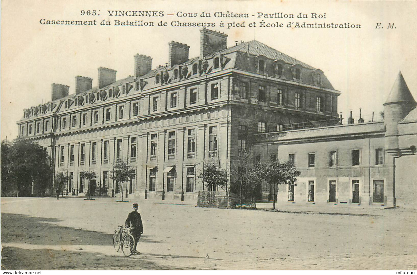 94* VINCENNES –  Cour Du Chateau – Pavillon Du Roi  RL29,1248 - Vincennes