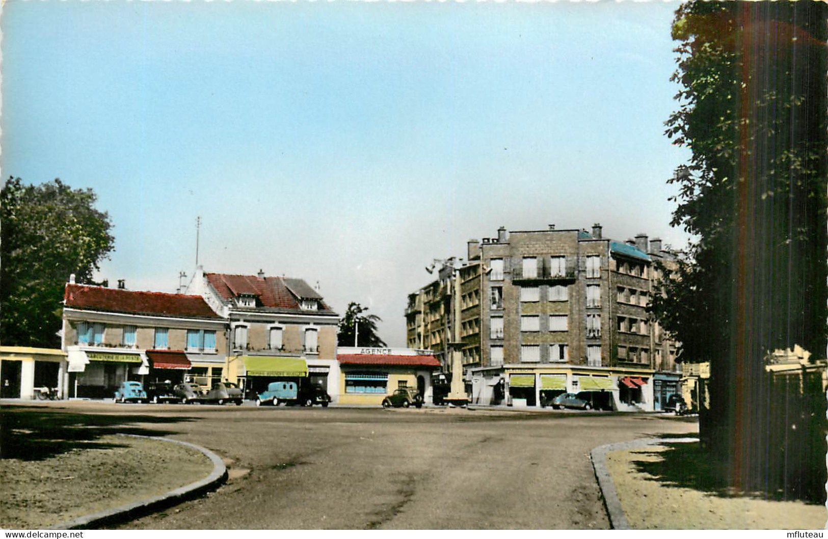 95* EAUBONNE  Carrefour A.Briand  (CPSM Format 9x14cm)     RL29,1698 - Ermont-Eaubonne