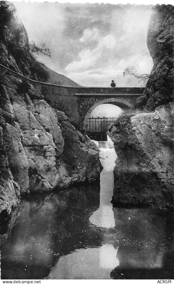 01 CHAMPFROMIER Gorges De La Volferine  Barrage Du DRAGON     (Scan R/V) N°   7   \MR8062 - Oyonnax