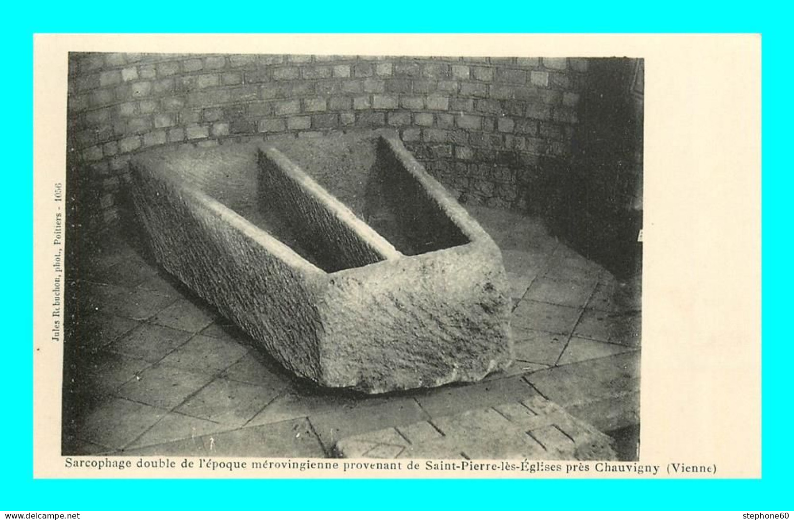 A892 / 471 86 - Sarcophage Double Provenant De St Pierre Les Eglises Pres Chauvigny - Sonstige & Ohne Zuordnung