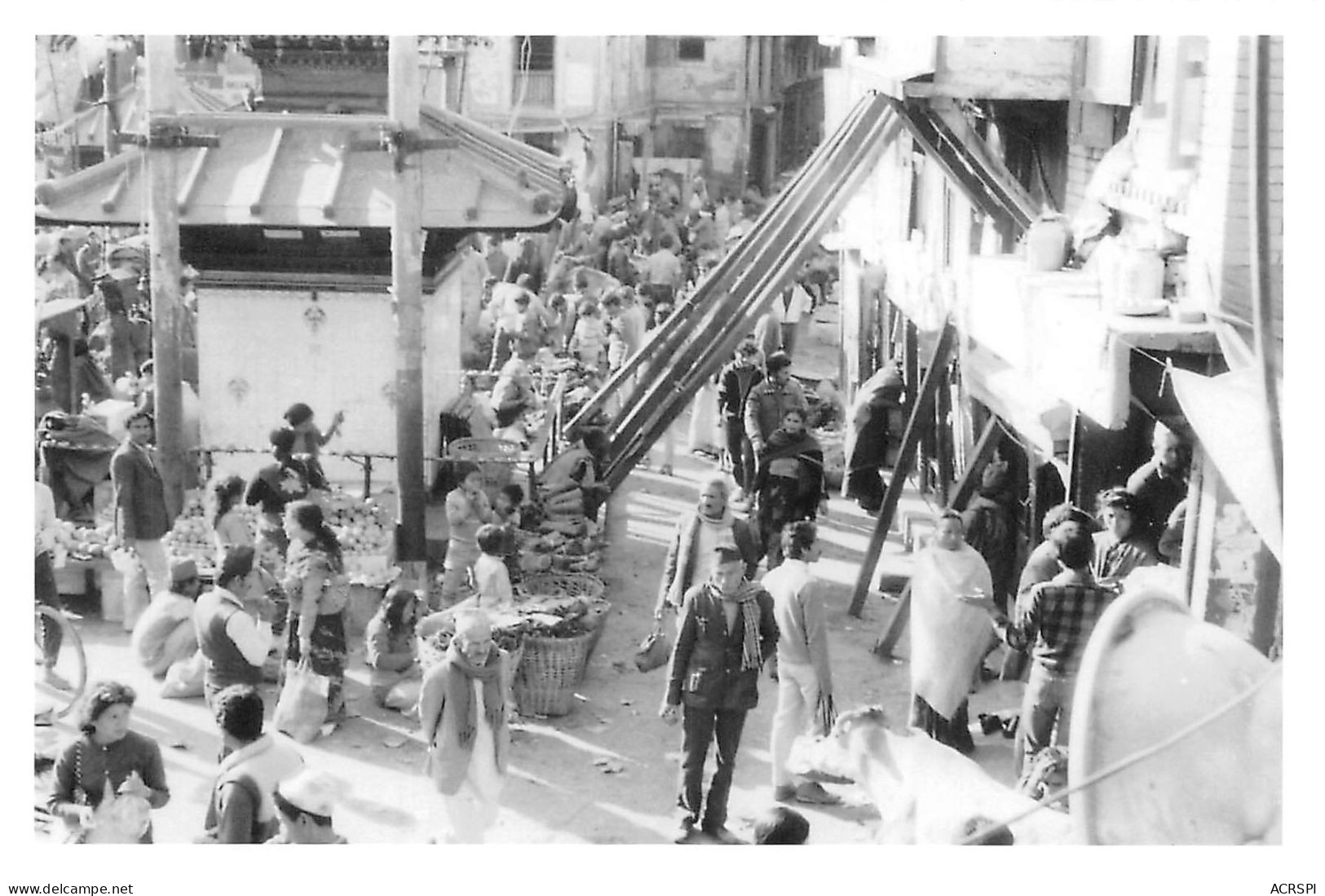 NEPAL KATMANDOU Place Vers FREAK STREET JHHONCHEN TOLE En 1984  Katmandhu Katmandu KATHMANDU N°  79 \MR8073 - Népal
