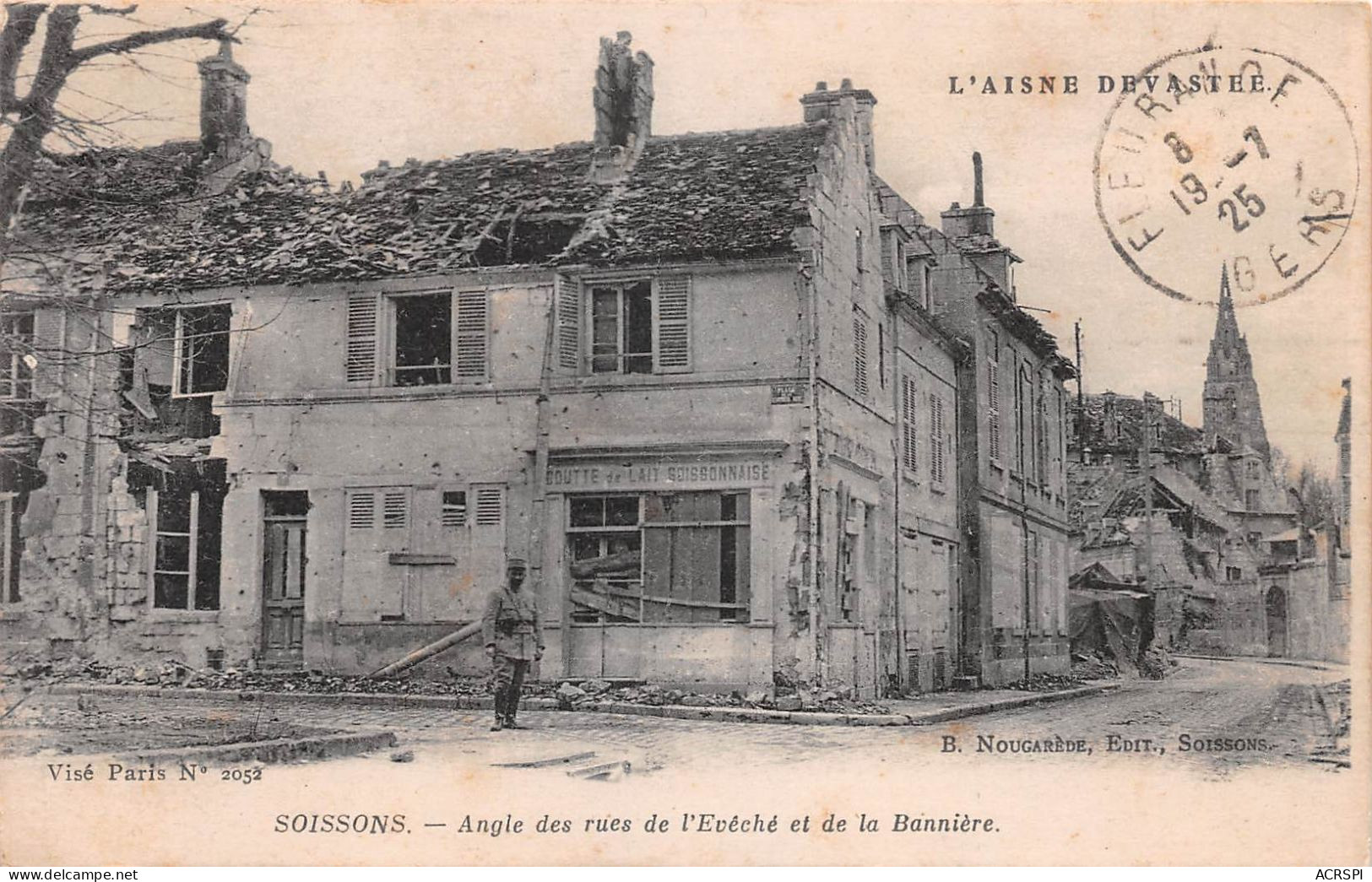 02  SOISSONS    Angle Des Rues De L'Evéché Et De La Bannière                 (Scan R/V) N°  42   \MR8084 - Soissons