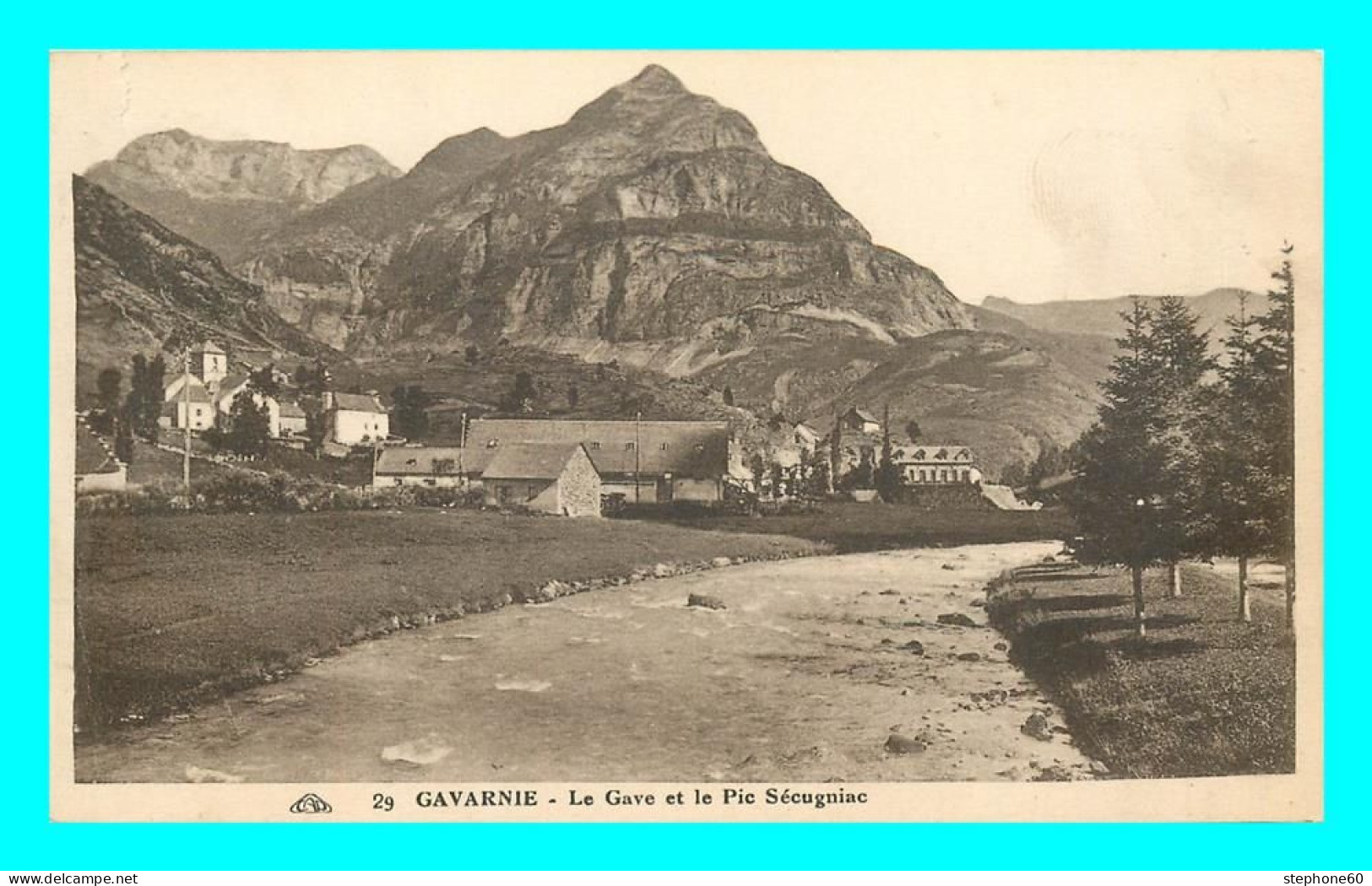A879 / 621 65 - GAVARNIE Le Gave Et Le Pic Secugniac - Gavarnie